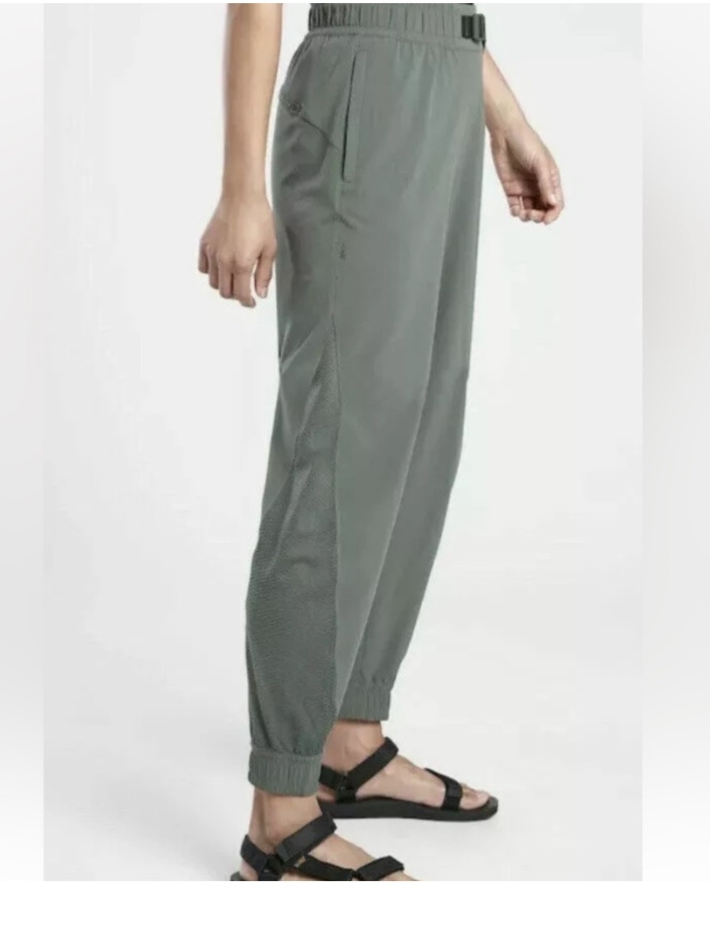 Athleta quest jogger nwot - zipper pockets